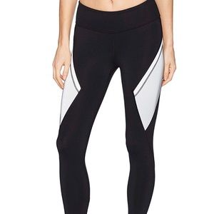 Vimmia Women’s Battle Capri